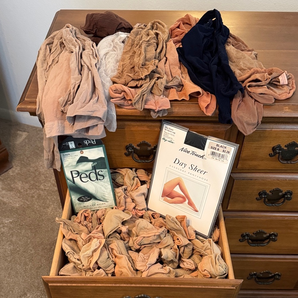 Vintage pantyhose & peds- TONS! Used & new!
